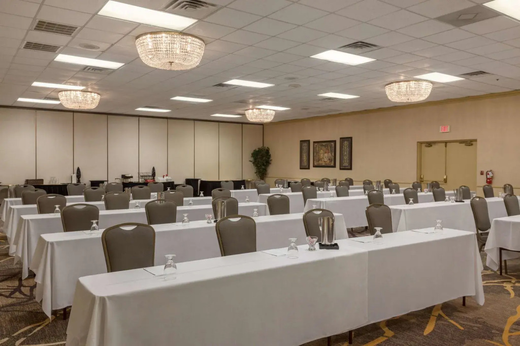 Embassy Suites Baton Rouge