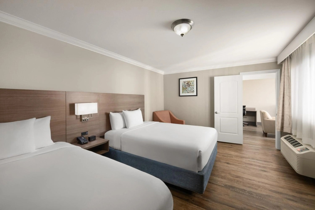 Solara Inn and Suites