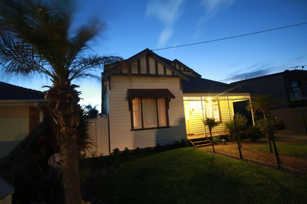 Pelican Sands Bed & Breakfast