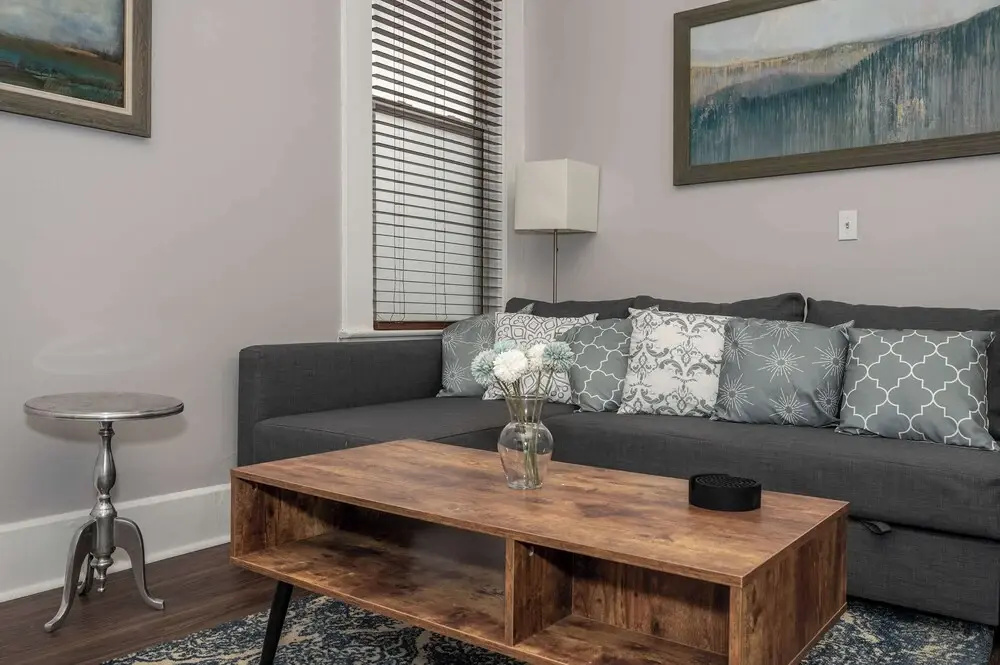 Heart of Mainstrasse Apt 2
