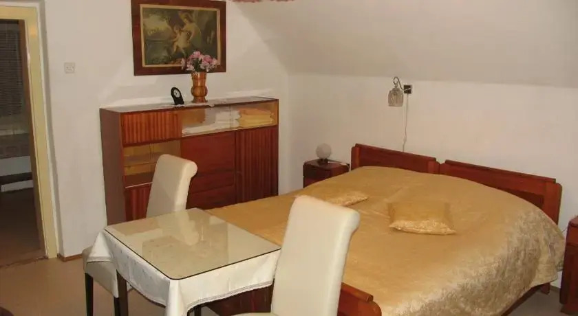 Apartment Podlesna