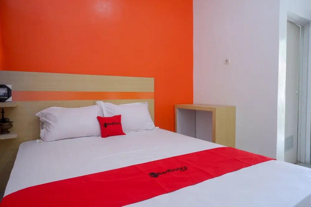 RedDoorz Syariah near Alun Alun Kota Rembang