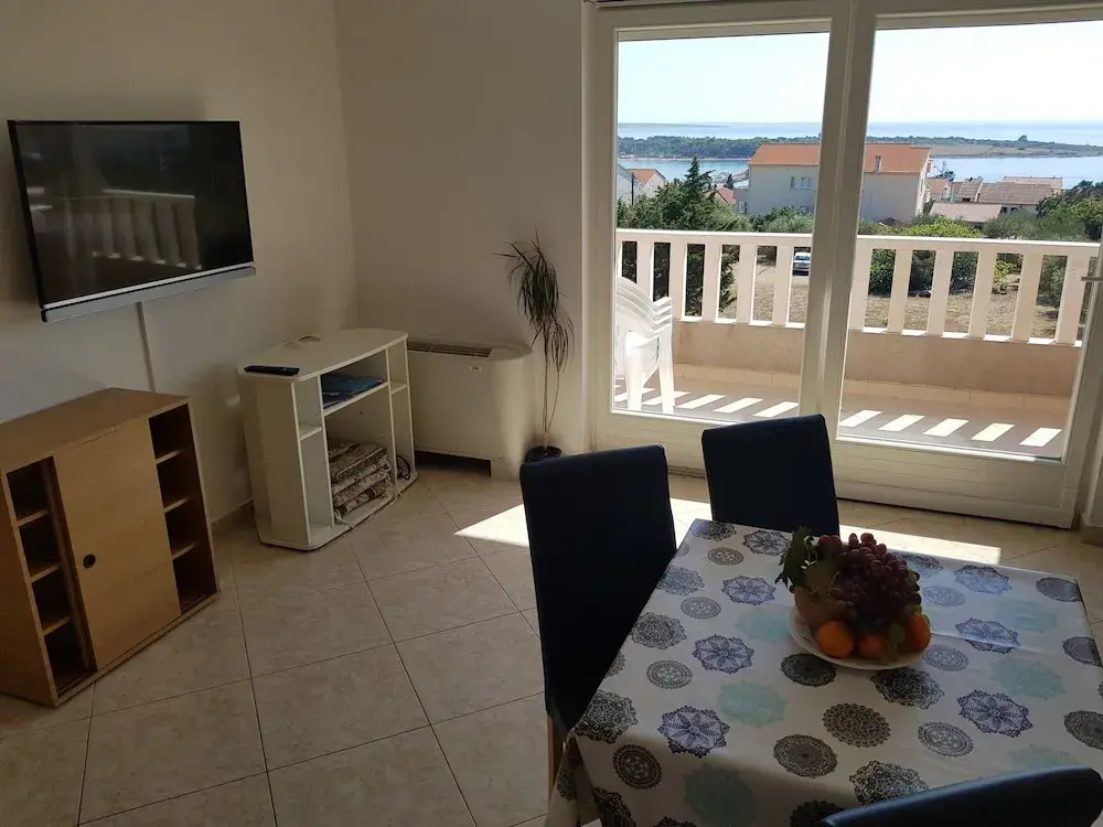Apartments Miroslav