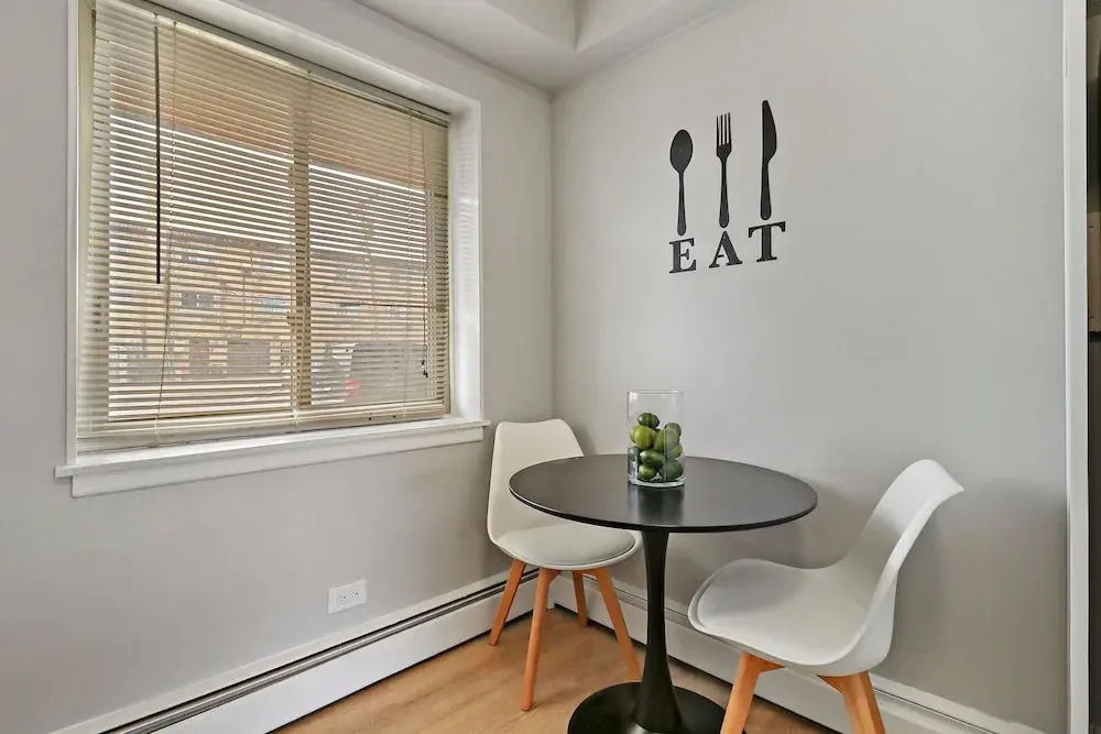 Recharge in Charming 1BR Apt - Salem 5A