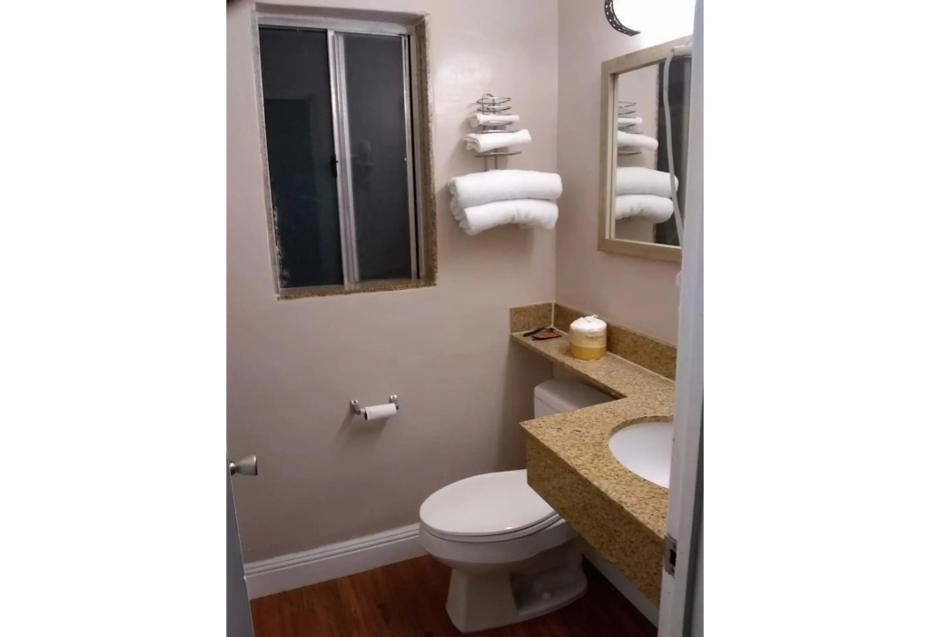 Om Park Inn and Suites El Cajon near San Diego