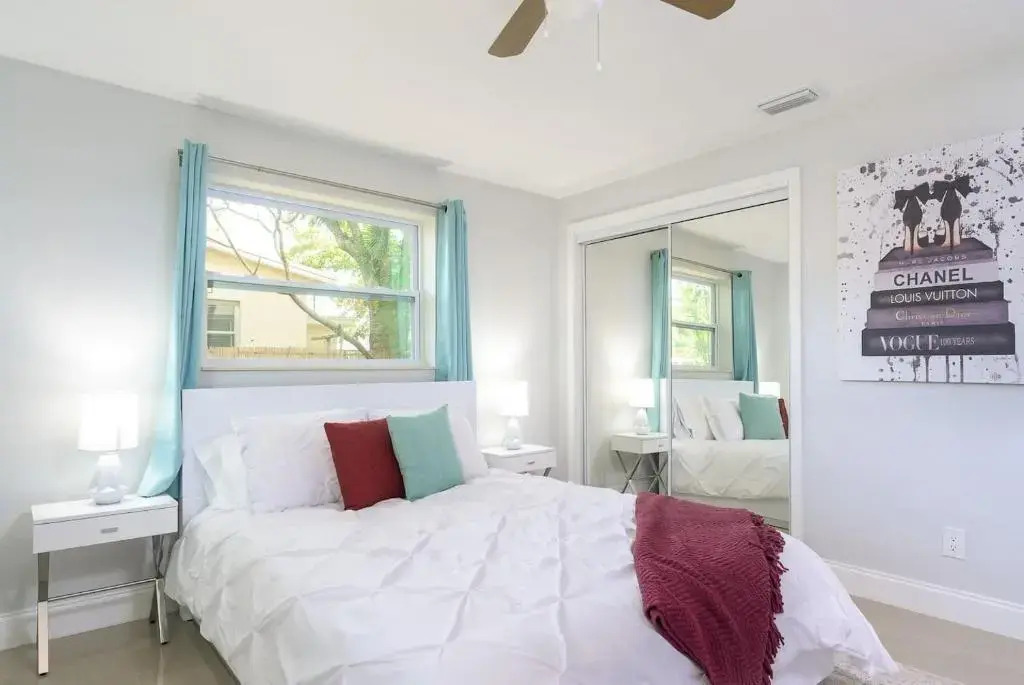 Tropical House 3 Bedrooms with Pool Oakland Park