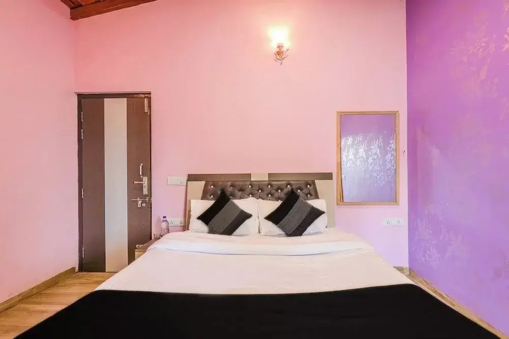 Neem Karoli Green Valley Luxury Villa
