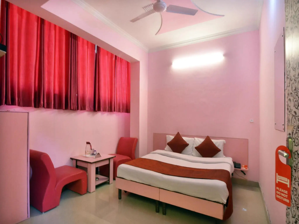 OYO 8424 Hotel Sunflower
