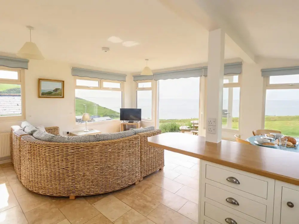 Siesta Chalet, BRIDPORT