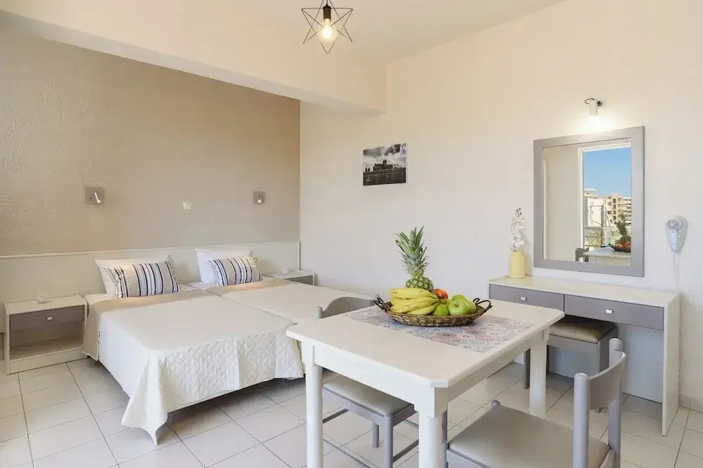 Eugenia Studios & Apartments