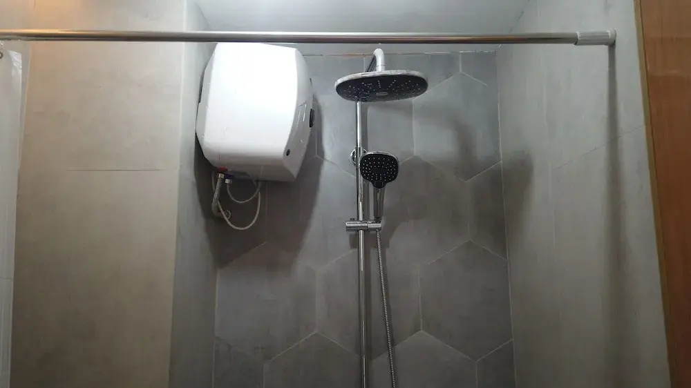 Economic Luxurious Studio Pinewood Apartment Jatinangor near JATOS