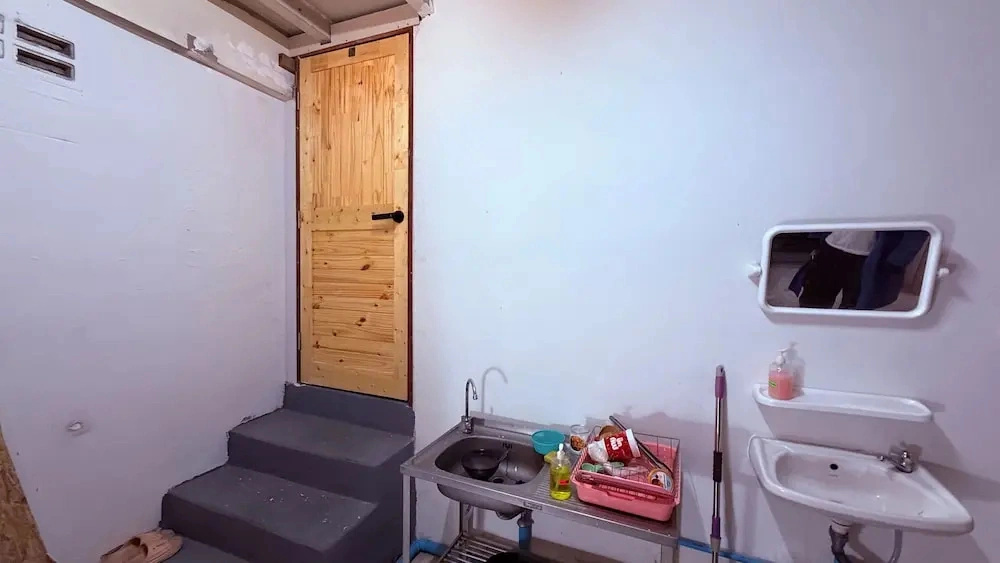 Pink Kraken Hostel
