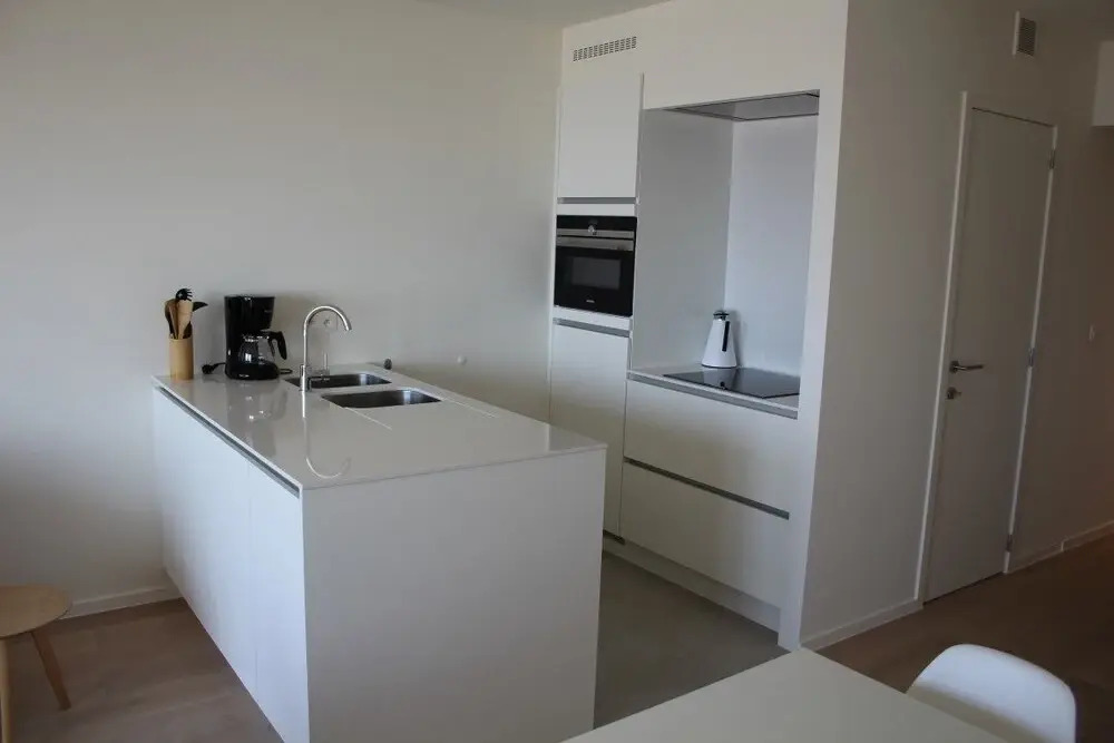Apartment on Zeedijk with Stunning Sea View