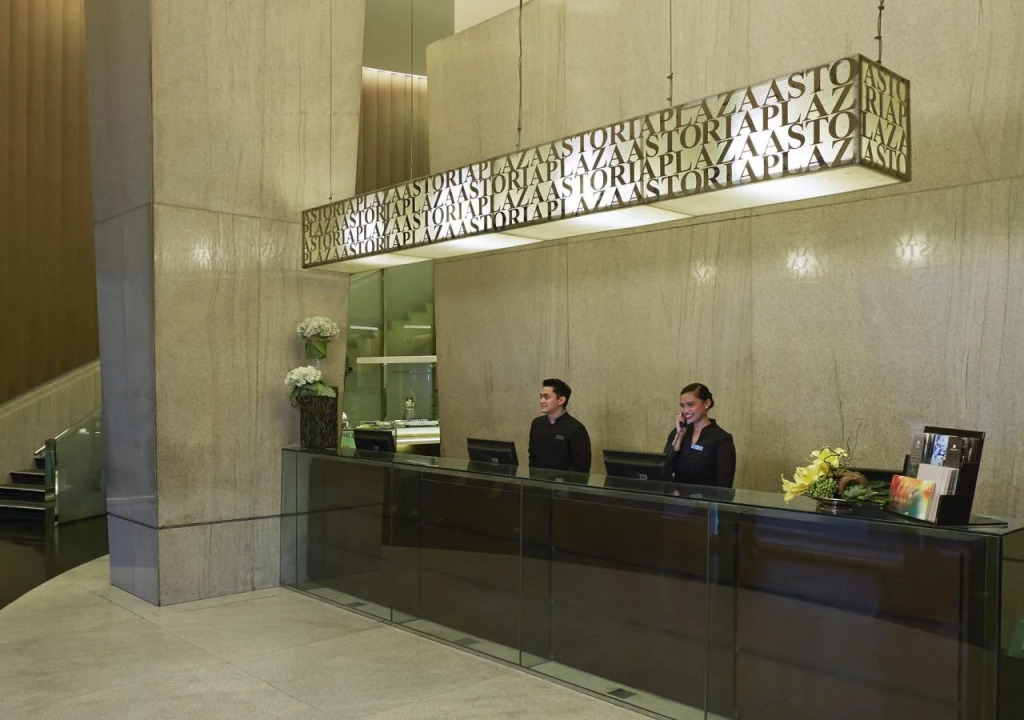 Astoria Plaza