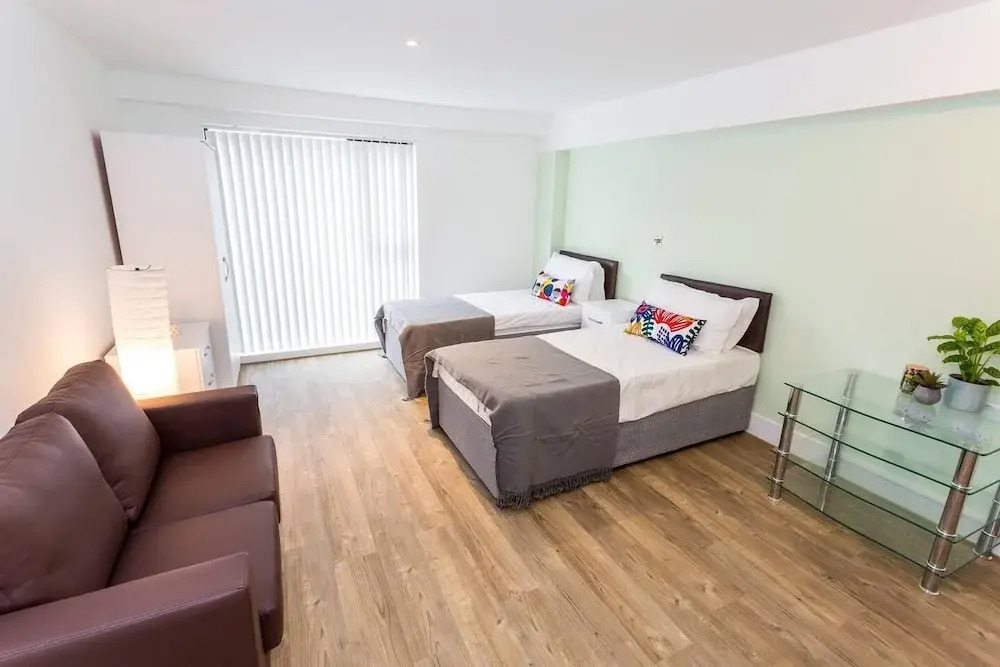 Brand new studio apartment in central Oldham