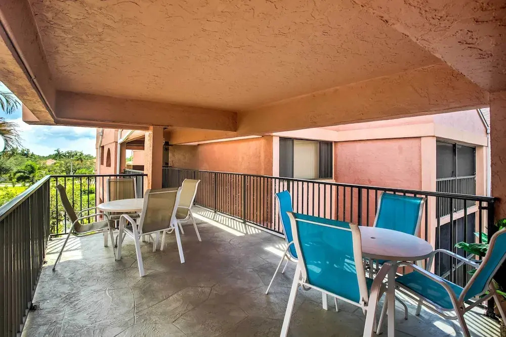 Resort-style Condo w/ Pool: 19 Miles to Fort Myers