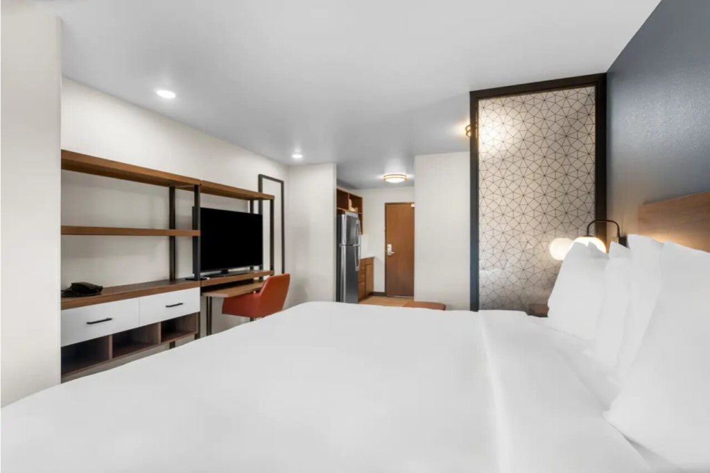 Everhome Suites Cheyenne