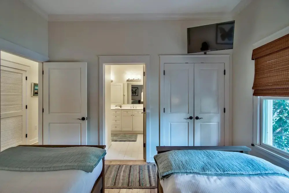 Watercolor - Park District 2-Bedroom Condos by 360 Blue
