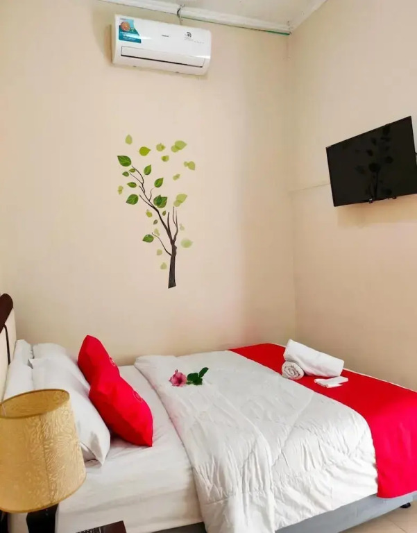 Comfortable Room With Ac and Wifi for 2 People