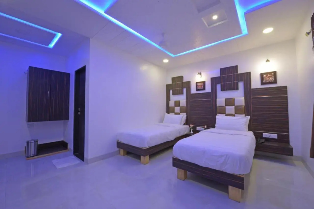 Hotel JP International