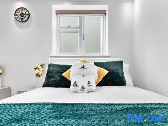 Luxury 1-Bed Apt | 7 Mins to London Eye + Terrace