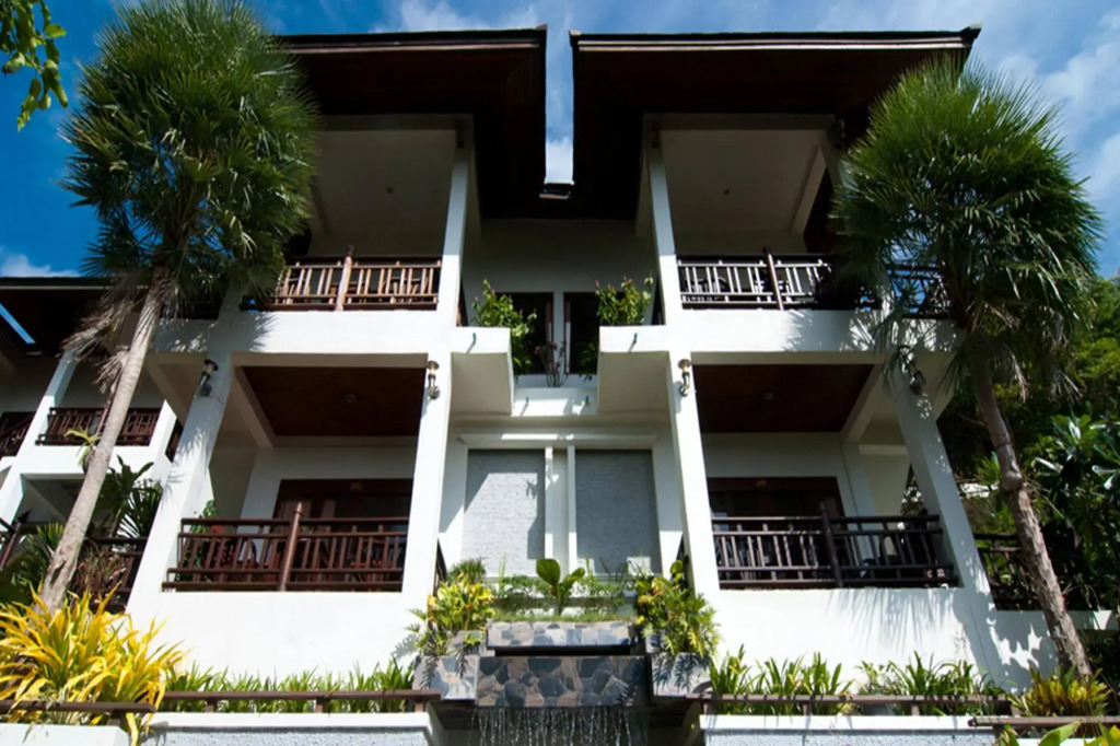 Bans Diving Resort