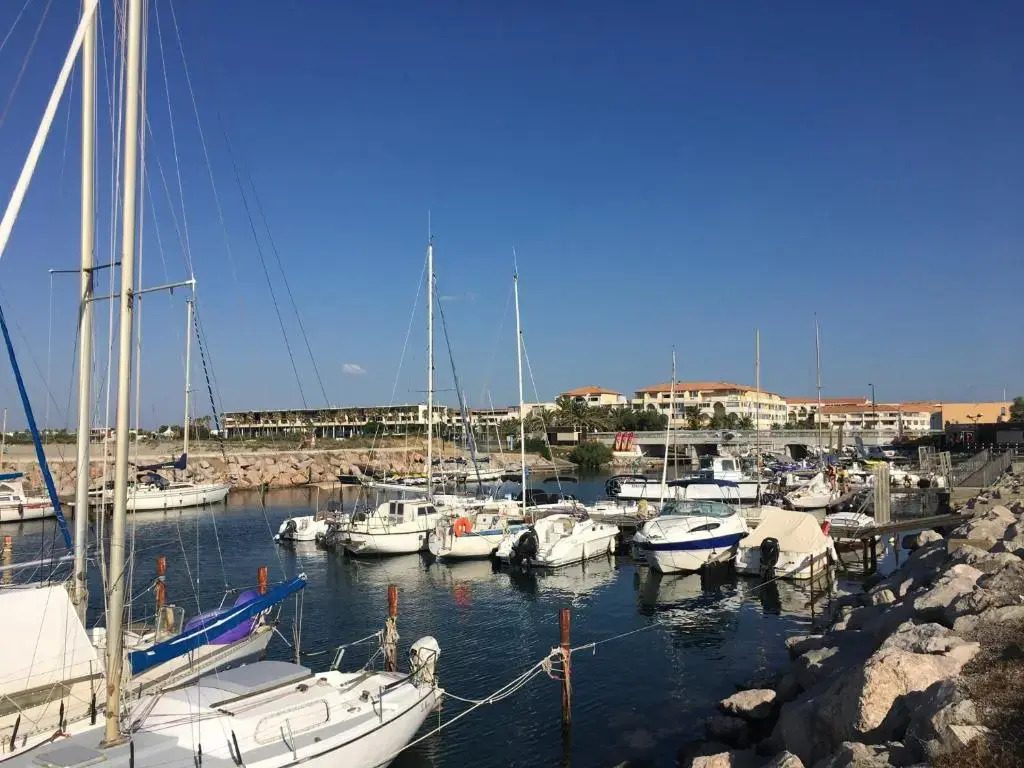 Appartement Sète, 2 pièces, 4 personnes - FR-1-338-336