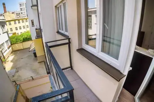 2 Balcony Best Beds Ever Old Town