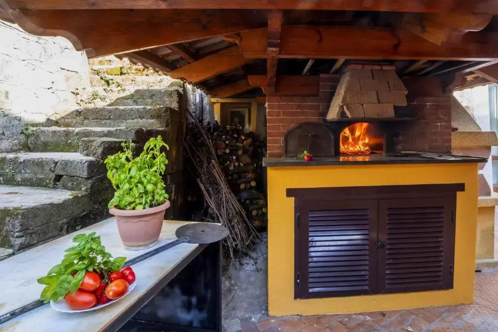 VILLA LA NATURA x6 WITH GARDEN AND FREE PRIVATE PARKING