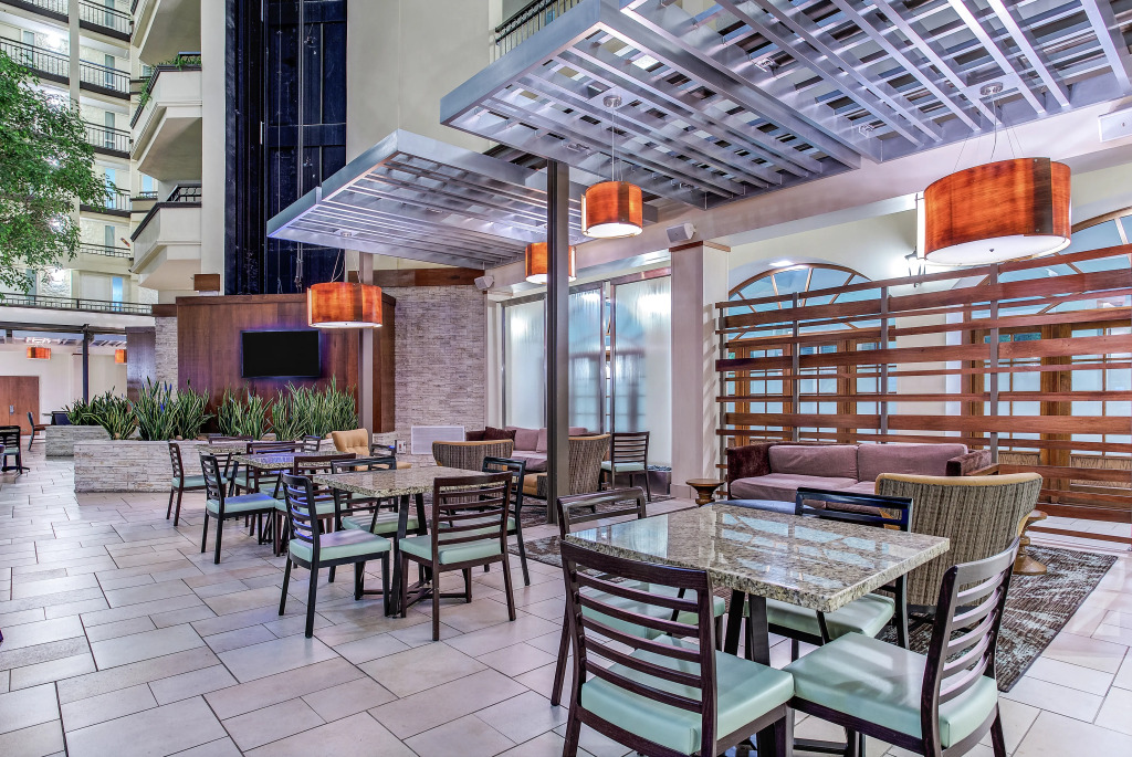 Embassy Suites by Hilton Nashville Airport