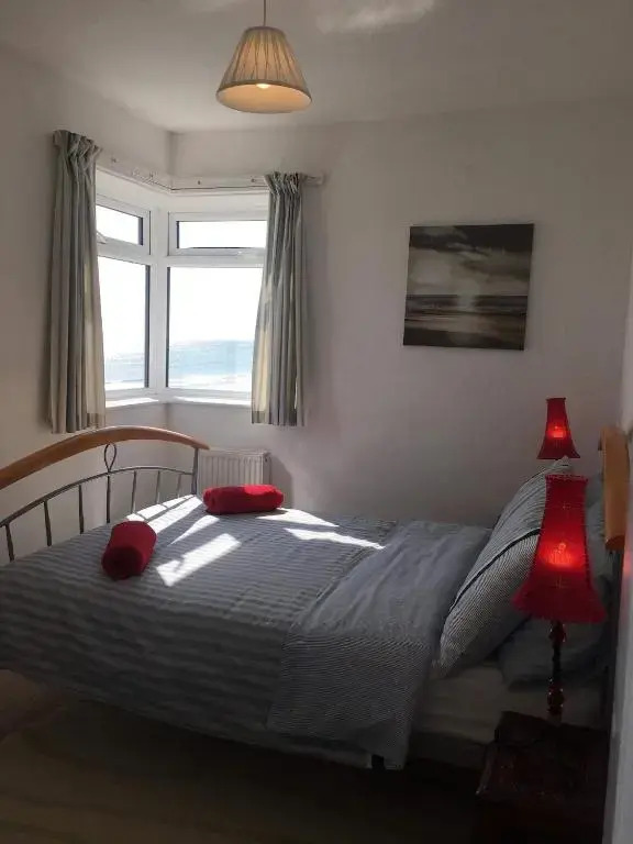 Clifftop Apartment