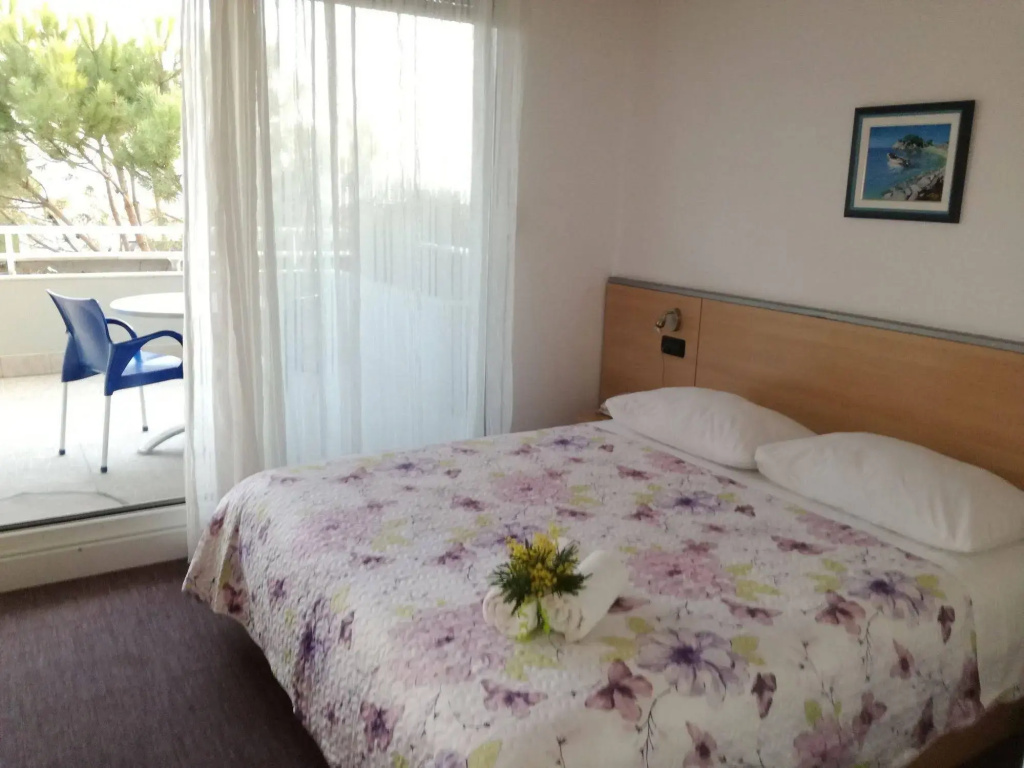 Hotel More