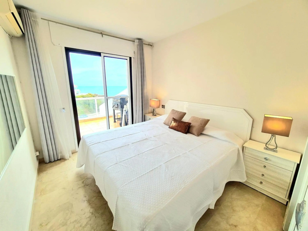 SunRise Sea Views Eco Apartment With Swimming Pool
