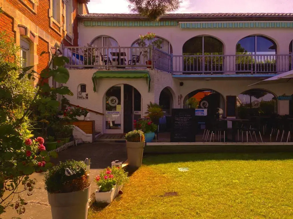 Hôtel LEcume des Jours