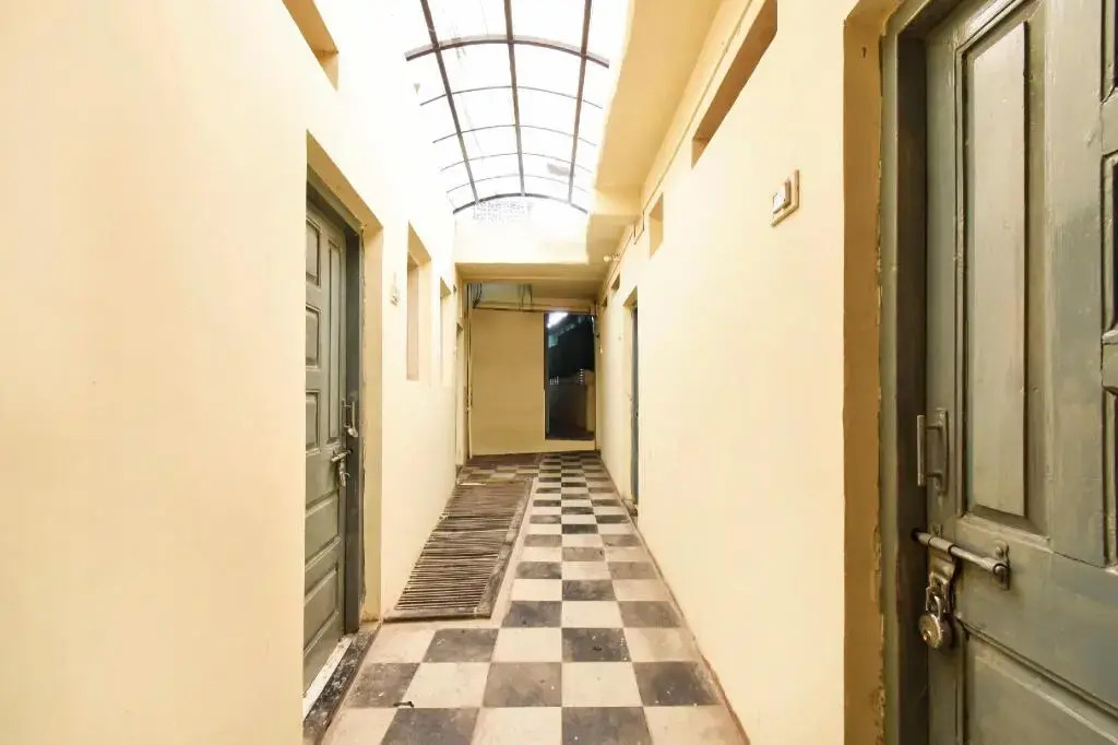 Hotel Deepali Lodging by OYO Rooms