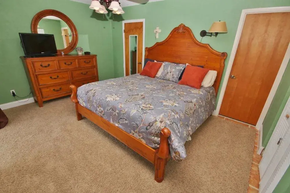 Oceanside Village E3 Apartment 2