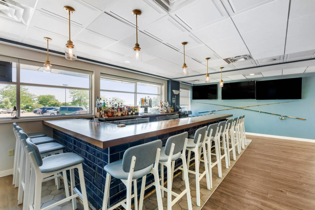 The Harborview on Lake Michigan, an Ascend Collection Hotel