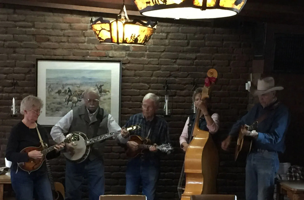 Dude Rancher Lodge