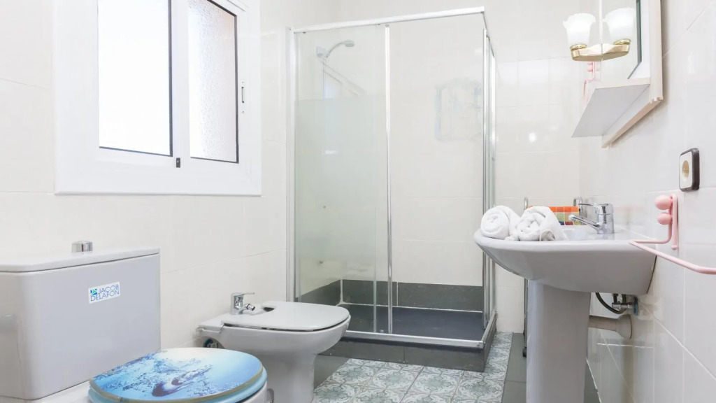 Del Pi in Blanes with 4 bedrooms and 2 bathrooms