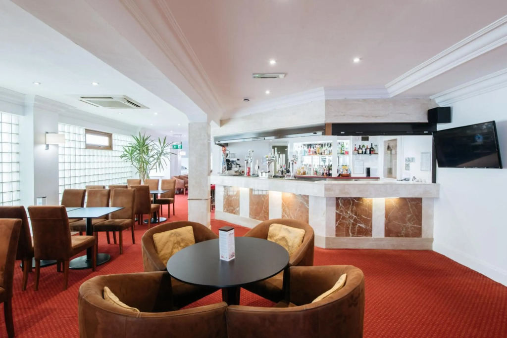 The Queens Hotel