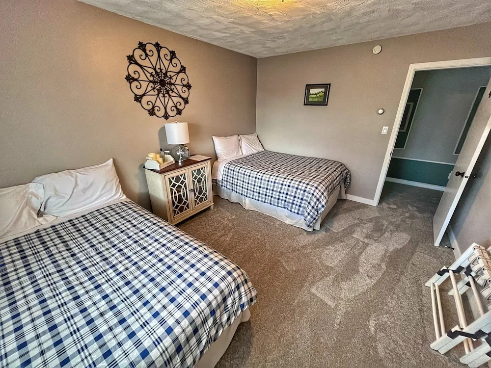 Sunny Shuswap B&B