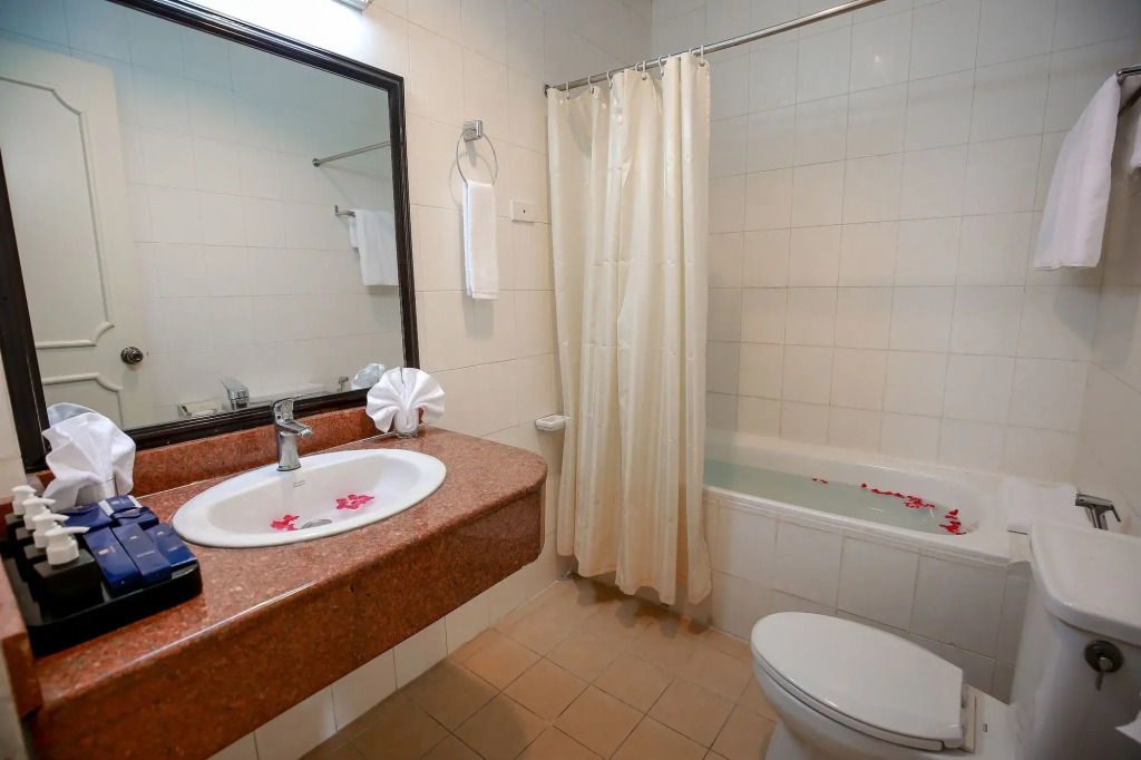Hoa Binh Hotel