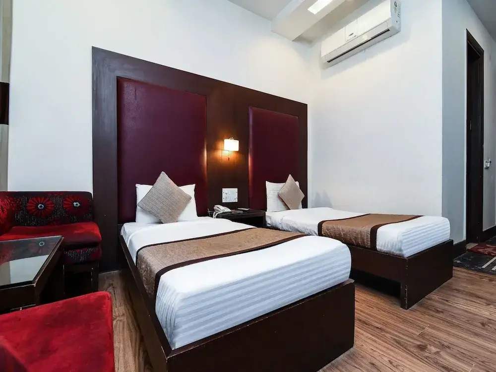 OYO 644 Hotel Haris Court