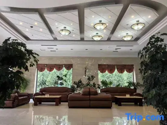 Qiqihar China Yizhong Hotel