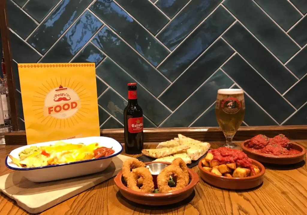 Pedro's Restaurant, Bar & Hotel