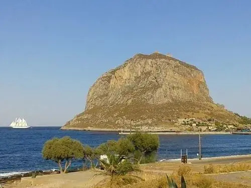 Kritikos Rooms