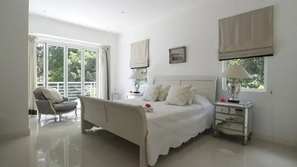 Les Jolies Eaux Villa - Chateau Elysium