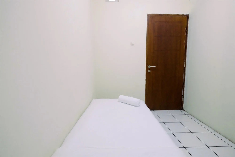 Best Price 2BR East Park Apartment