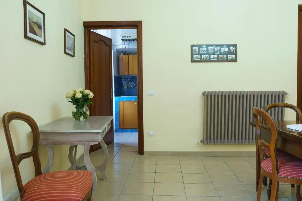 Piazza Santa Maria Nuova, appartamento in centro con 2 camere da letto