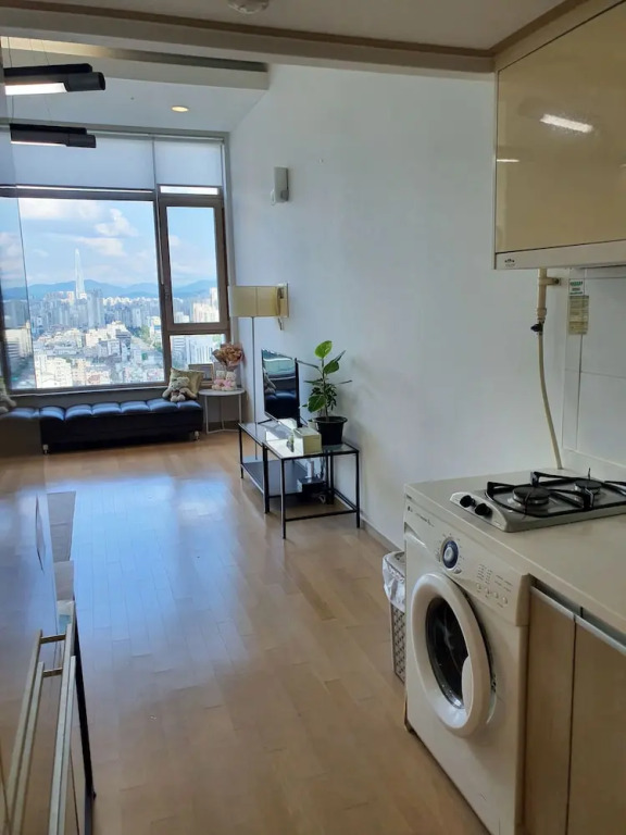 Jia's Spacious Sky Loft
